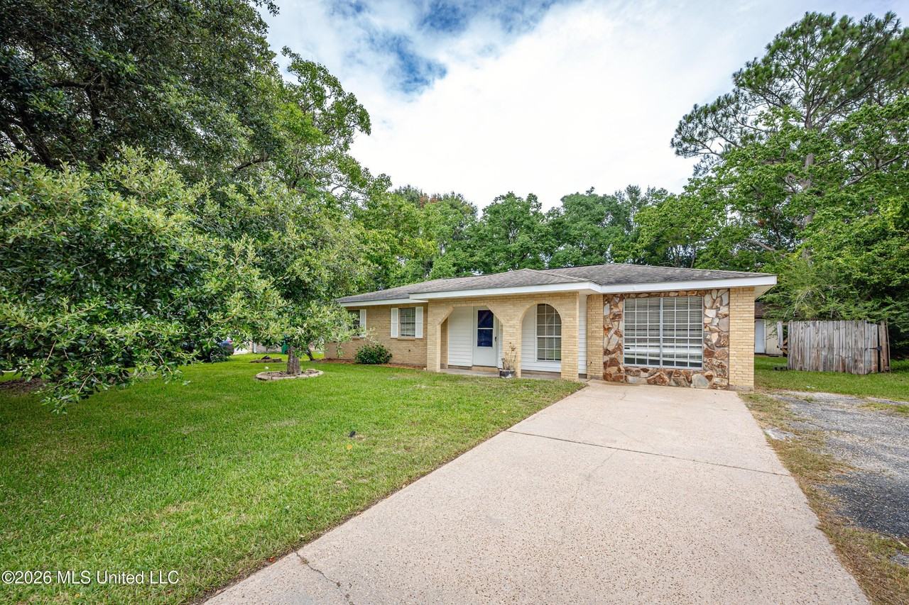 2840 Gardendale Ave - Photo 2 of 37