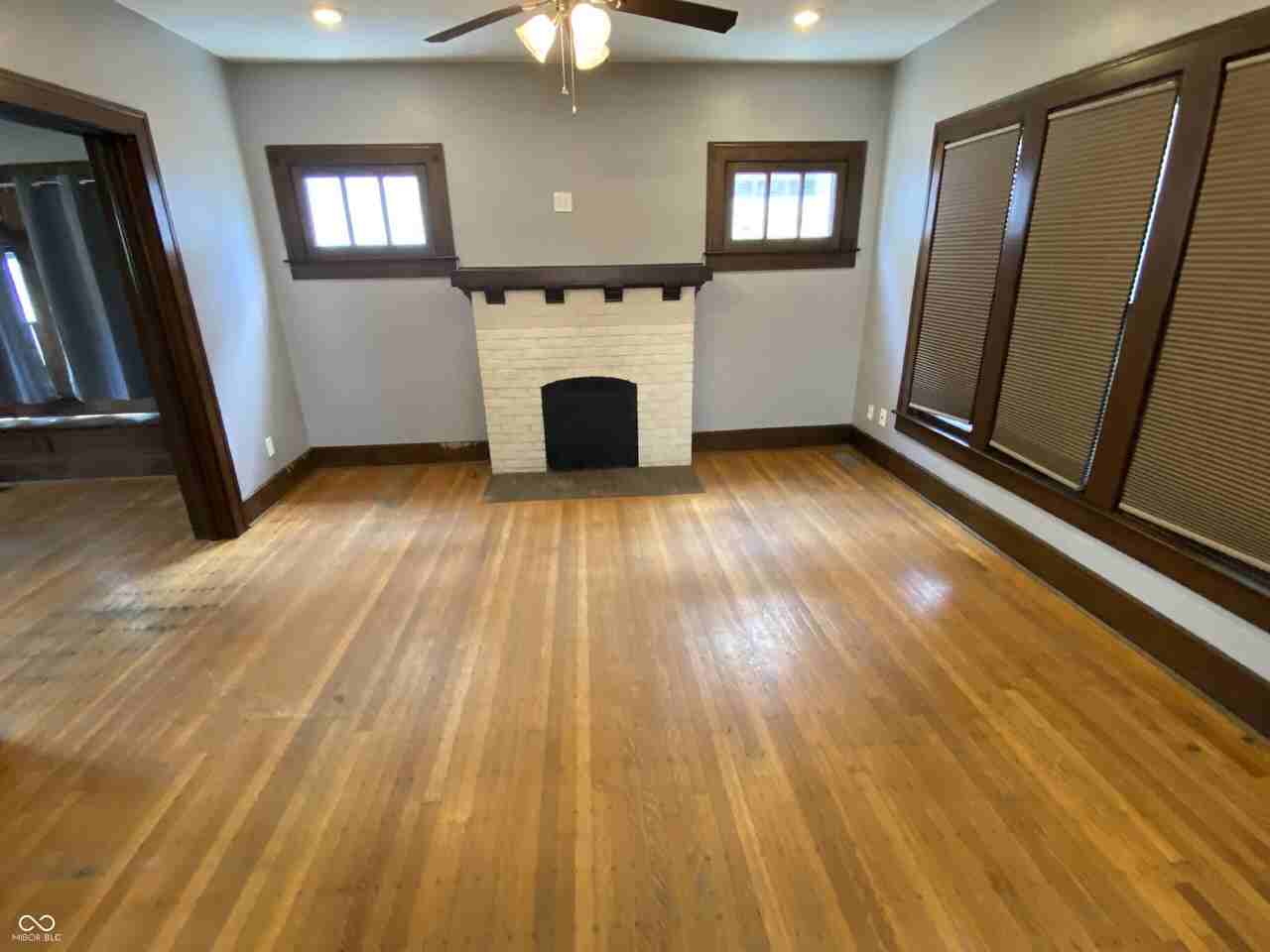 3047 N College Ave - Photo 4 of 23