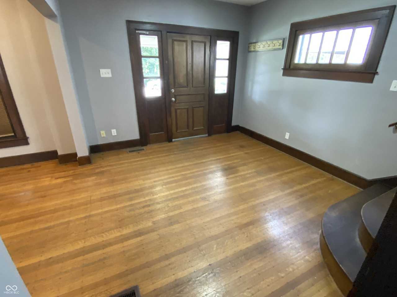3047 N College Ave - Photo 6 of 23