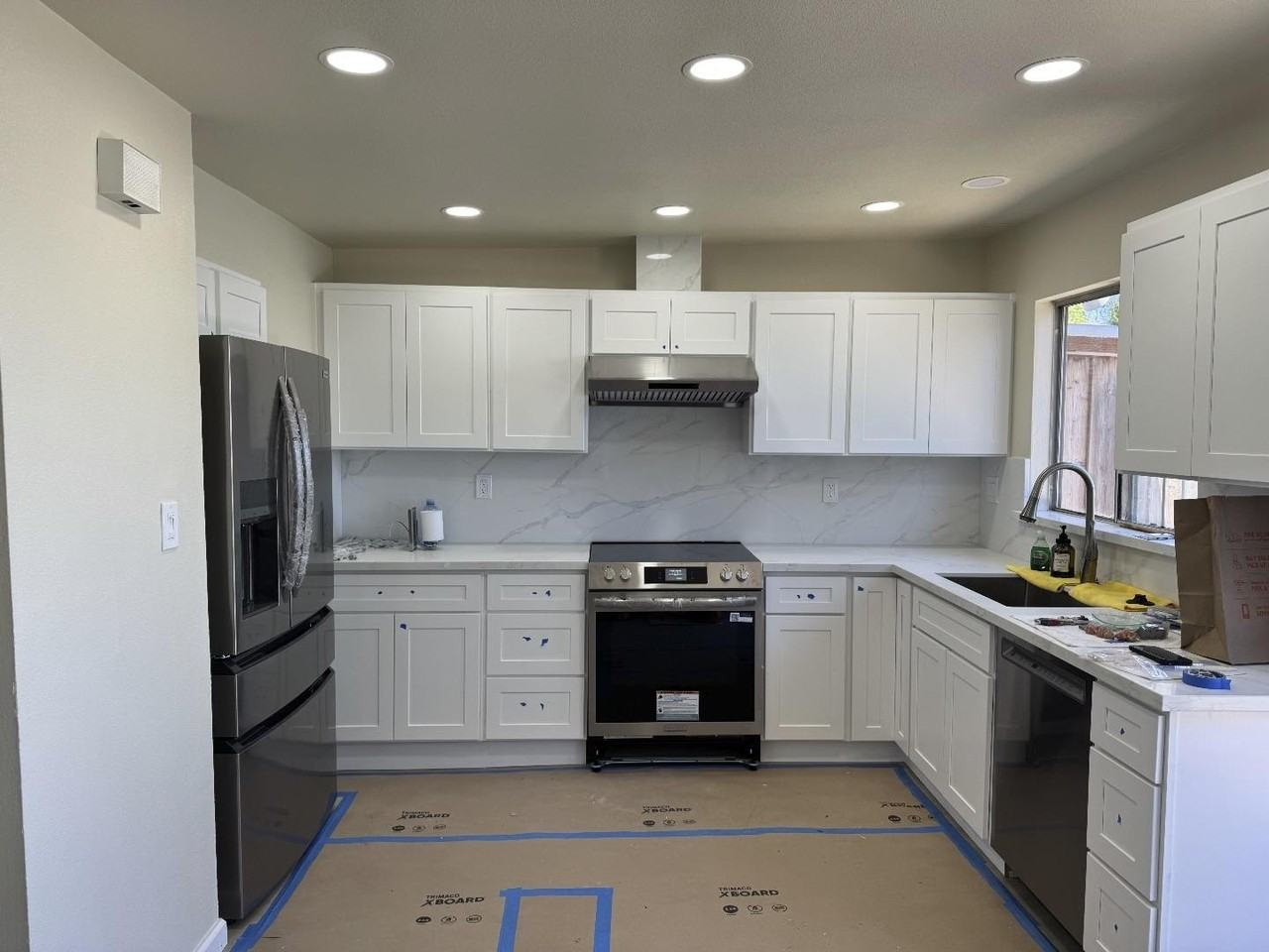 3335 Los Prados St - Photo 6 of 20