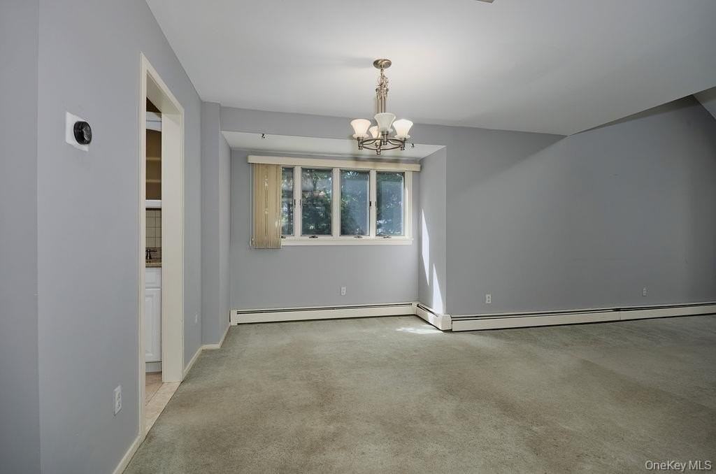 23 Evon Ct - Photo 5 of 36