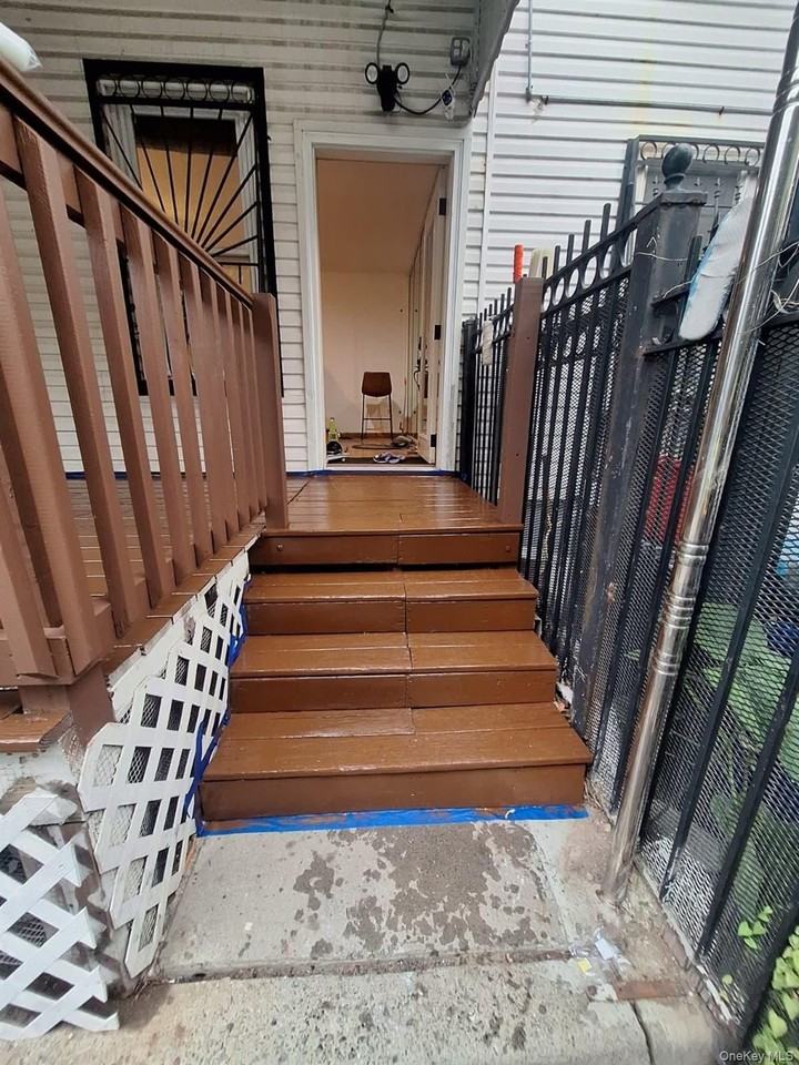 816 Elton Ave - Photo 6 of 12