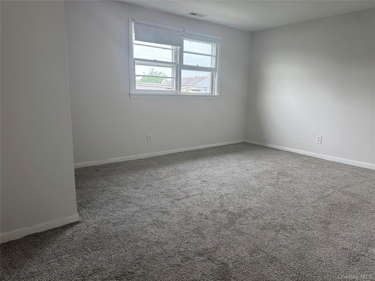 124 Parkdale Dr - Photo 2 of 29