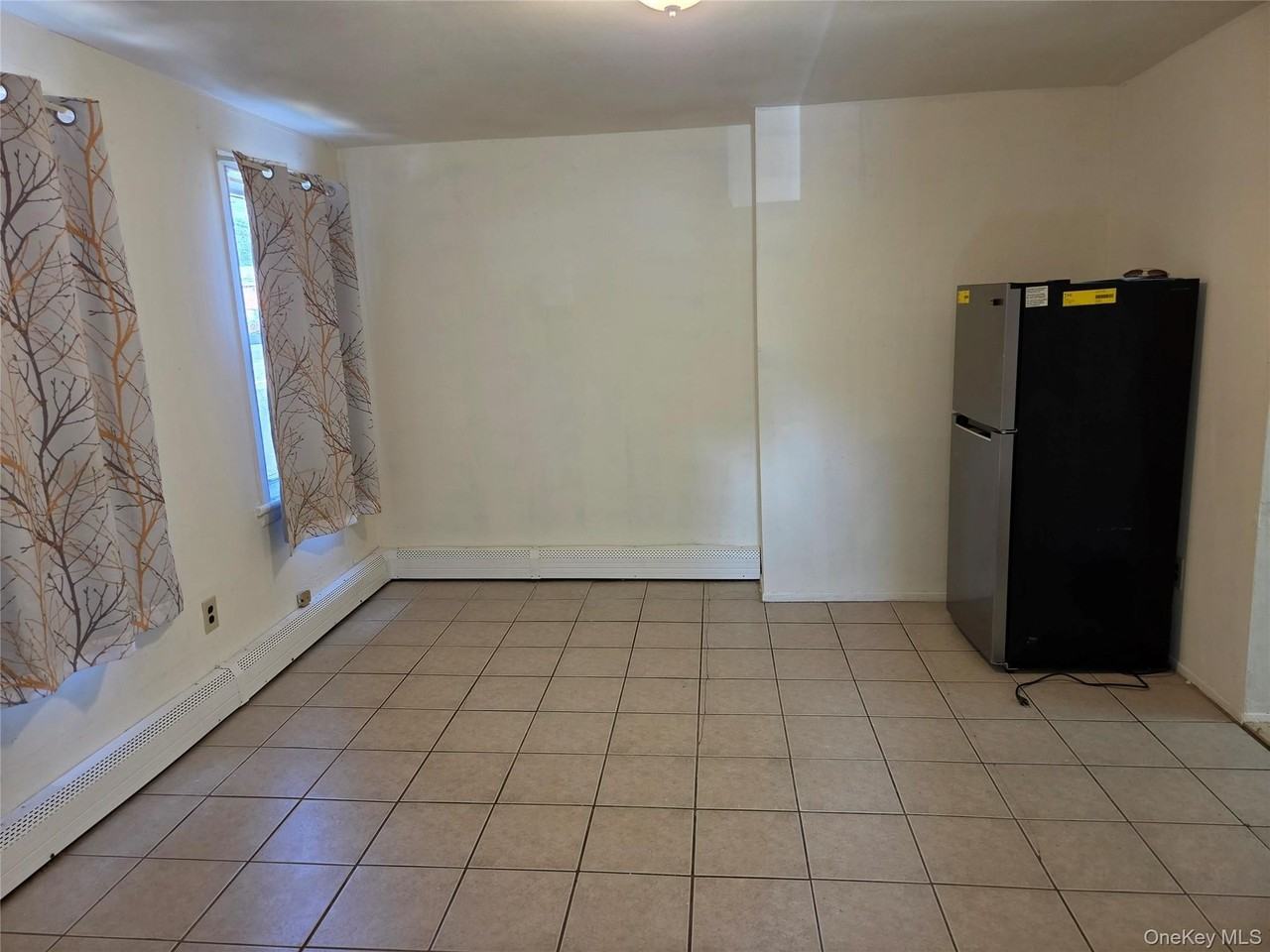 119 W Railroad Ave - Photo 2 of 8