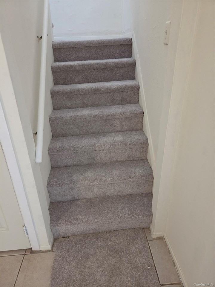 119 W Railroad Ave - Photo 5 of 8