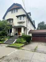 featured image of 409 W 261st St #2