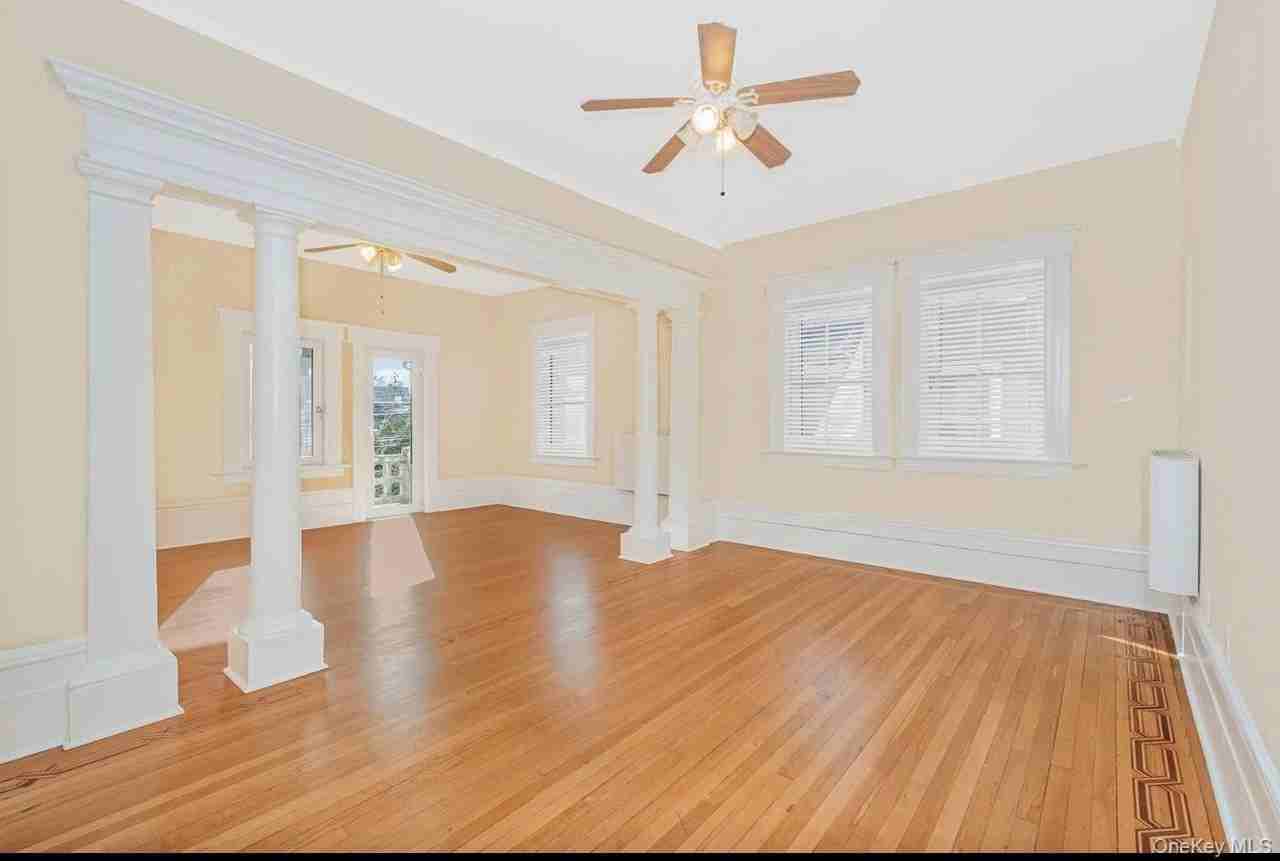 409 W 261st St #2 - Photo 4 of 17