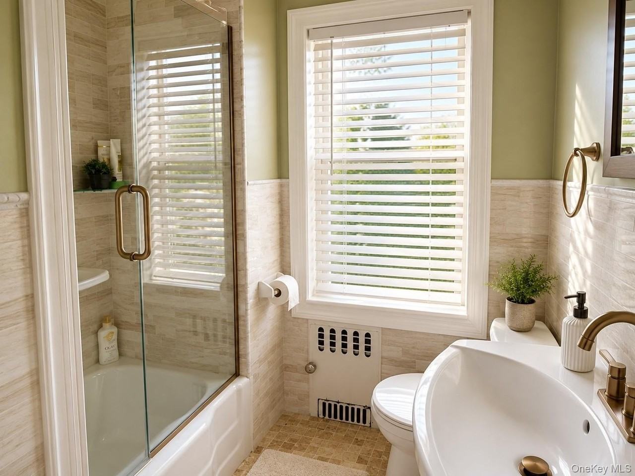 17016 93rd Ave #2 - Photo 7 of 7
