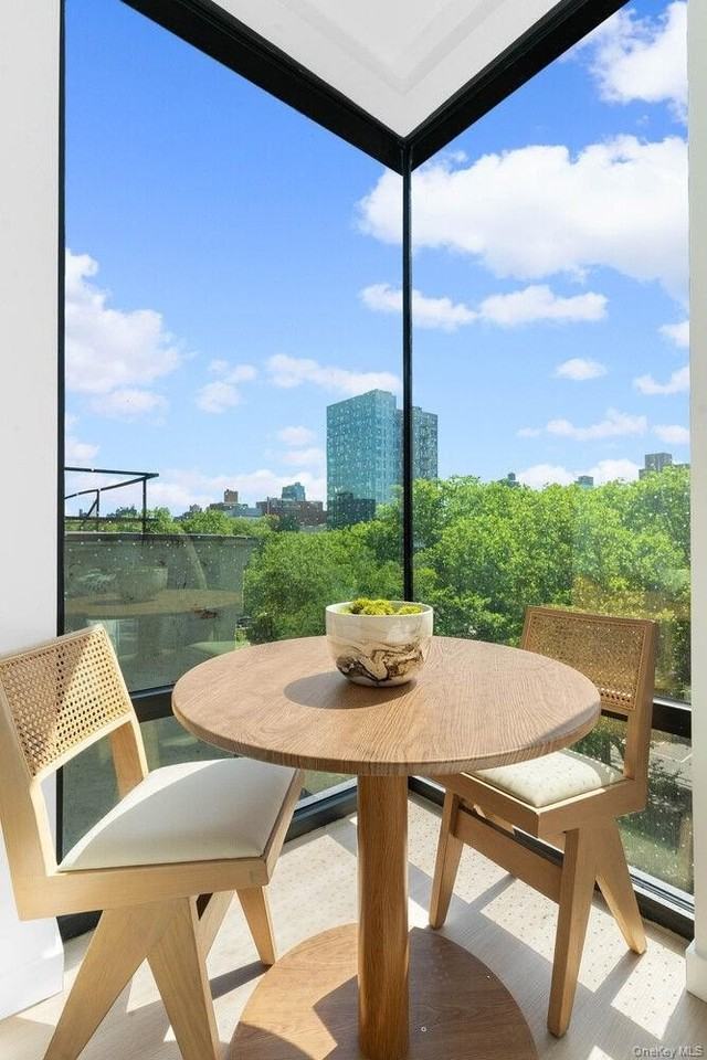 125 Chrystie St #604