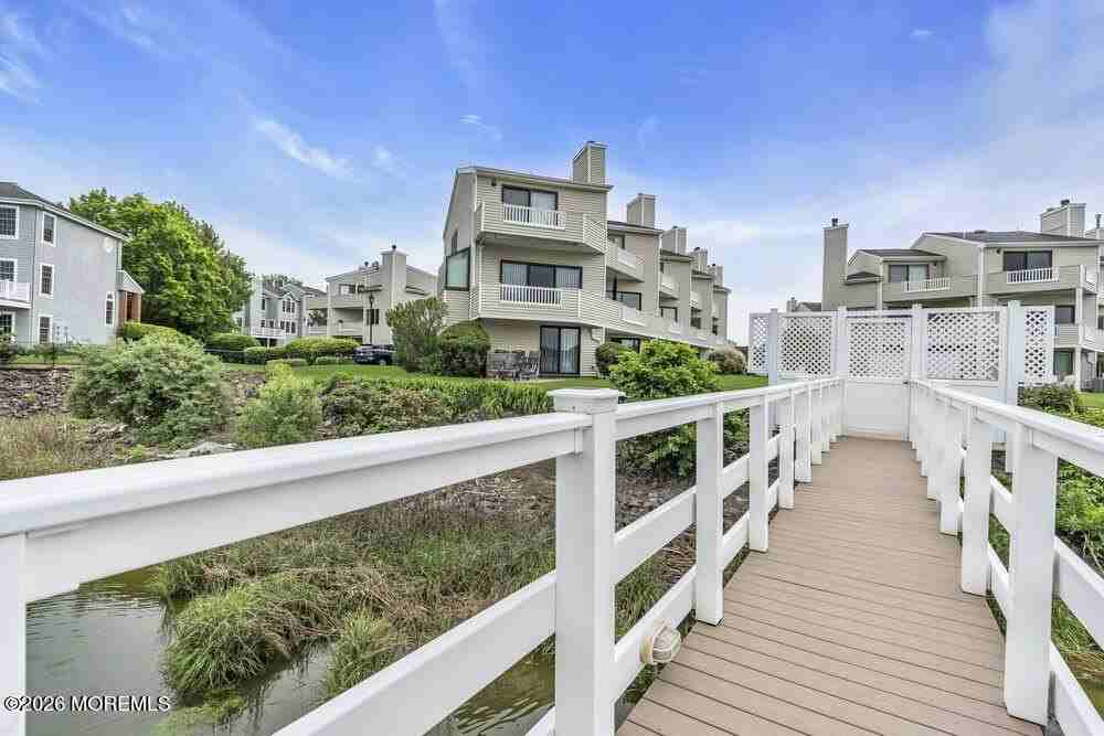 55 Sunset Ave - Photo 3 of 31
