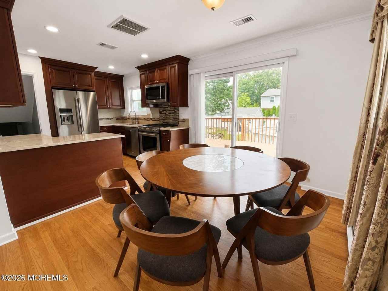 1117 Darlene Ave - Photo 5 of 13