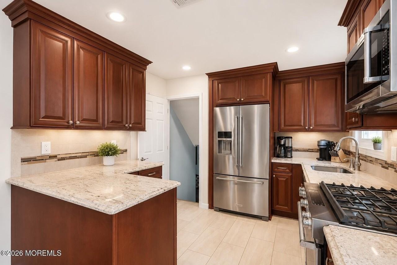 1117 Darlene Ave - Photo 6 of 13