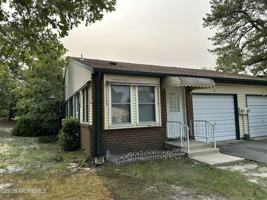 featured image of 2 Fallbrook St #52