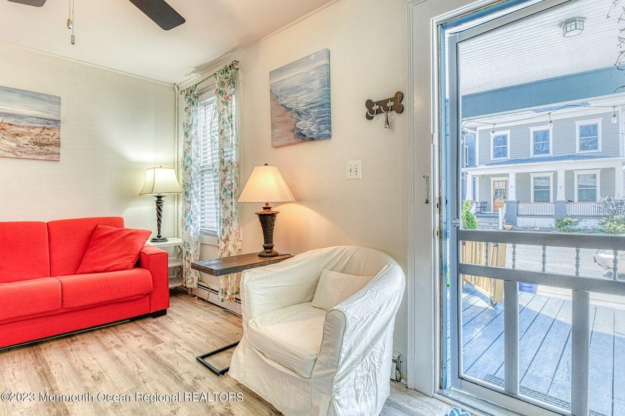 31 Atlantic Ave #1W - Photo 4 of 17