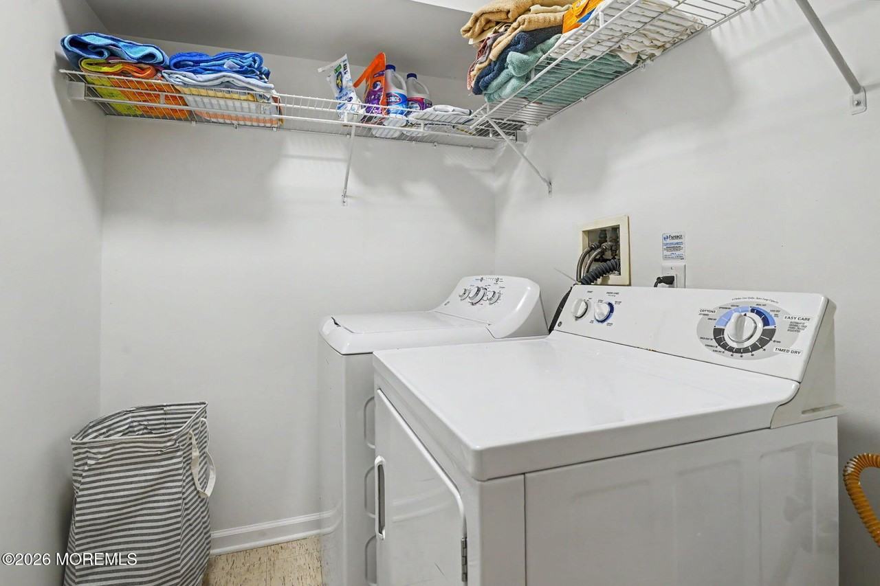 836 4th Ave - Photo 7 of 30