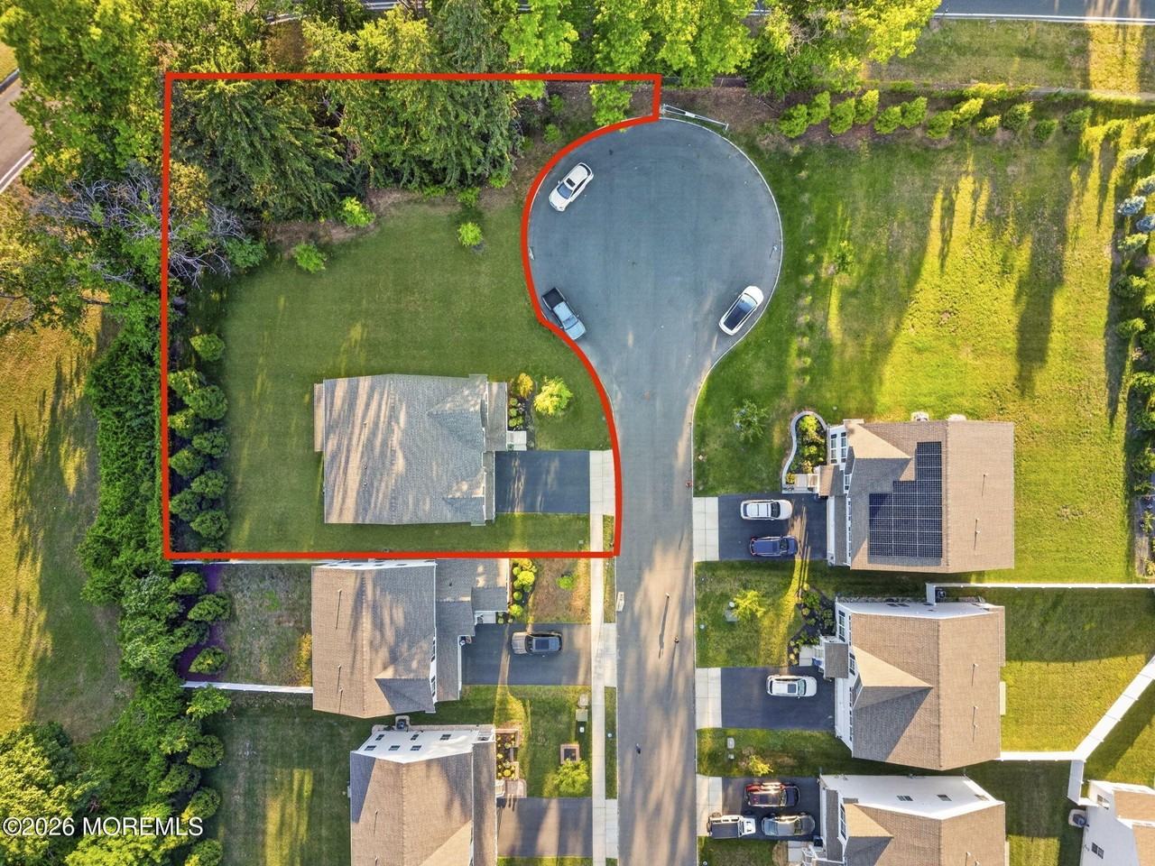 319 Tulip Ct - Photo 2 of 50
