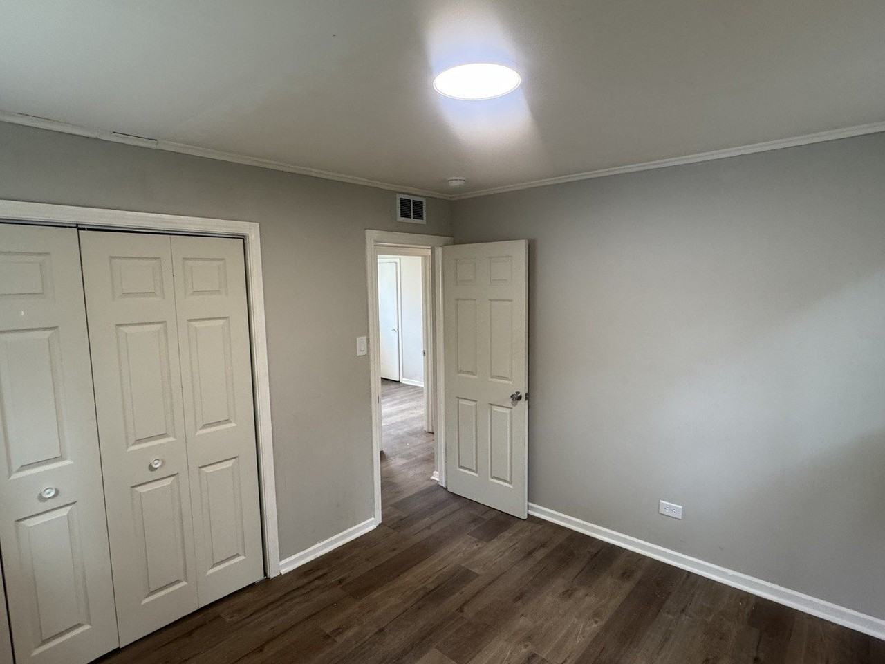 14428 University Ave - Photo 7 of 10
