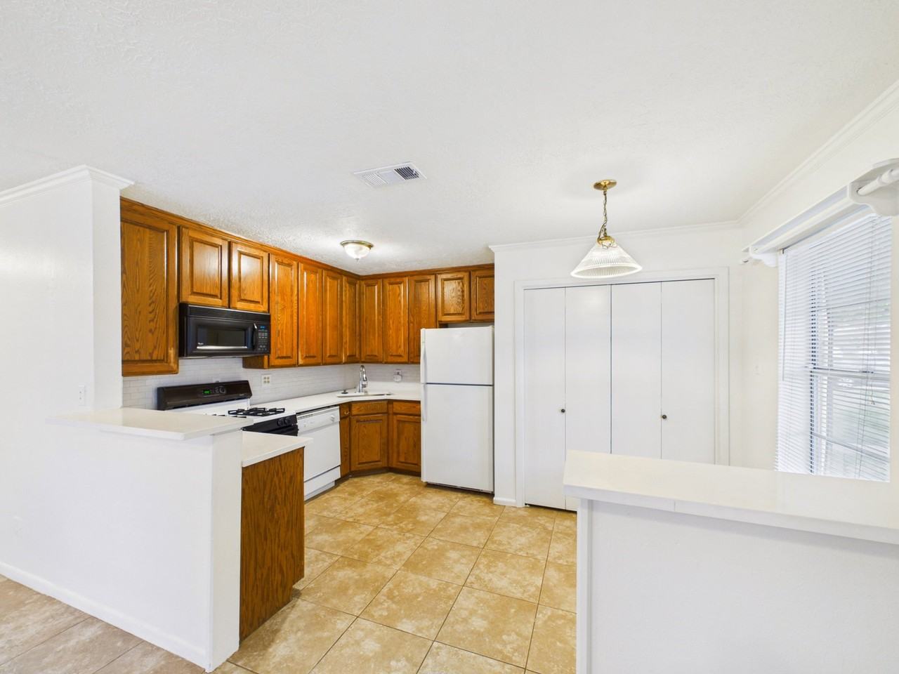3329 Longleaf Cir - Photo 4 of 8