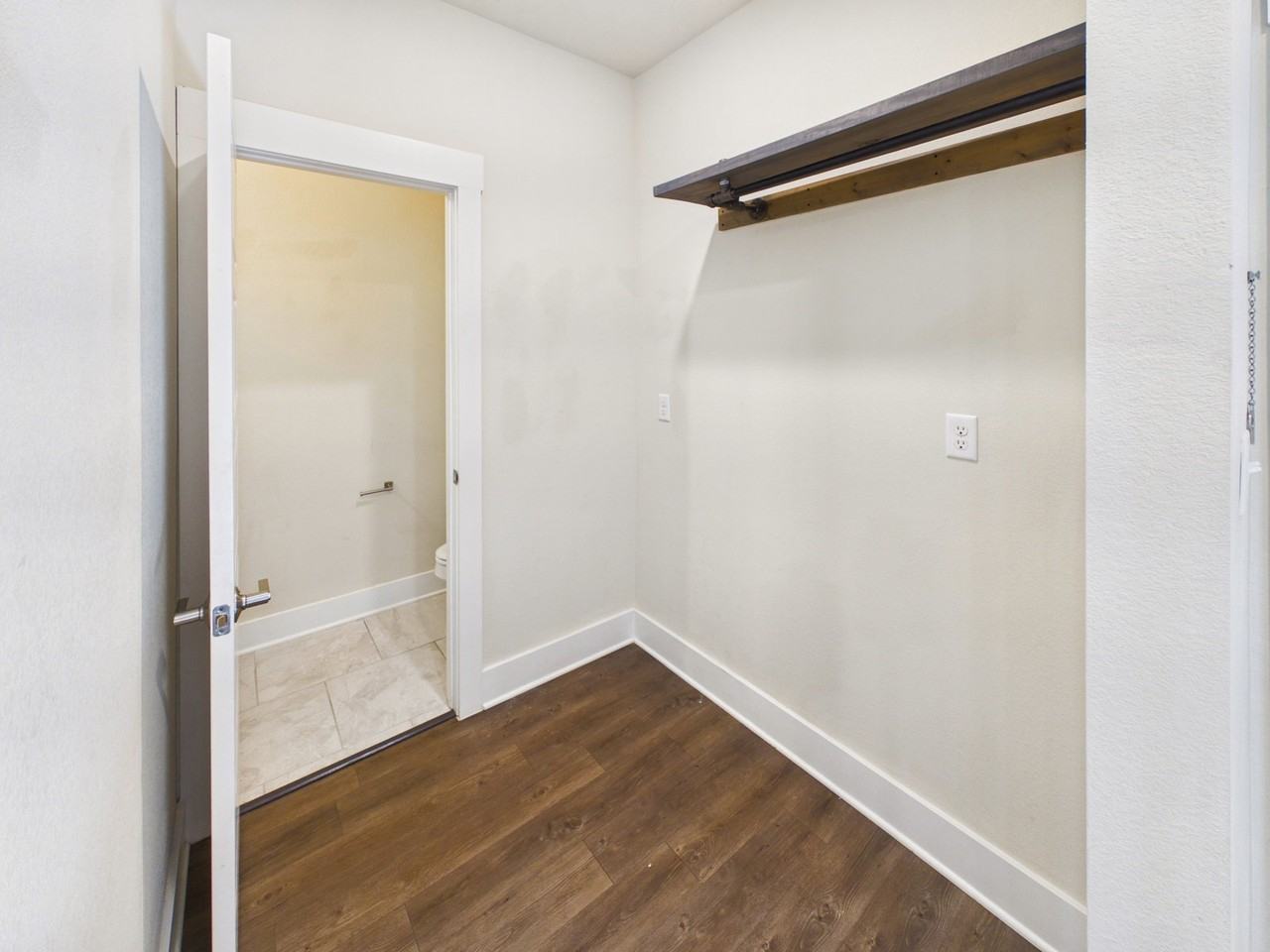 428 William D Fitch Pkwy - Photo 4 of 8