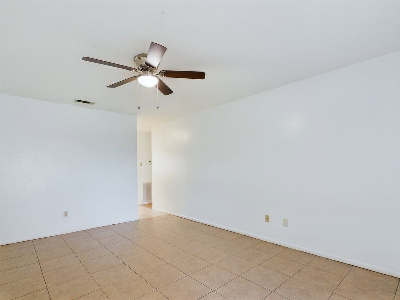1601 George Bush Dr E #B - Photo 3 of 8