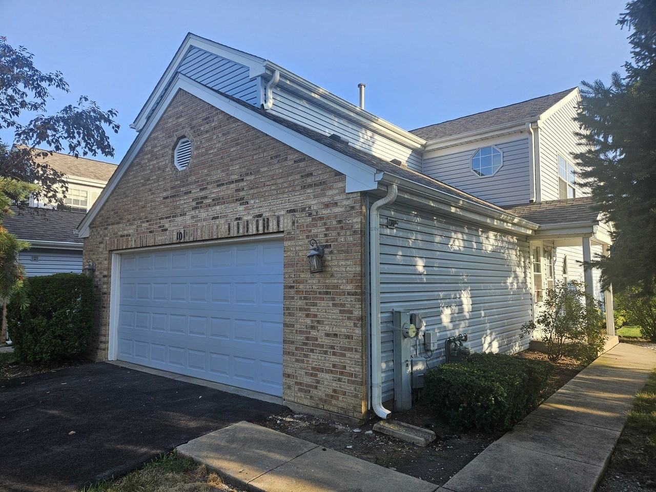 10 King Dr - Photo 2 of 35