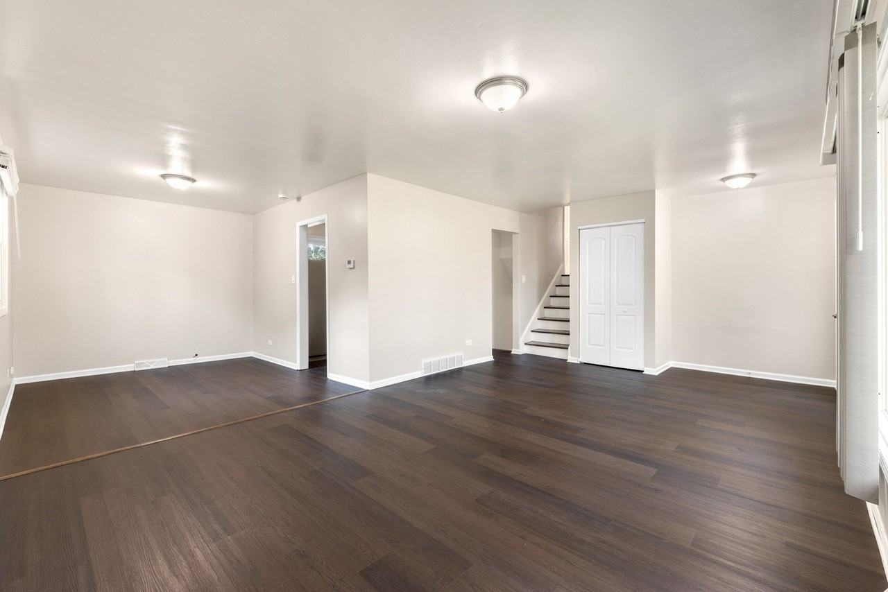 3308 Birchwood Dr - Photo 3 of 23