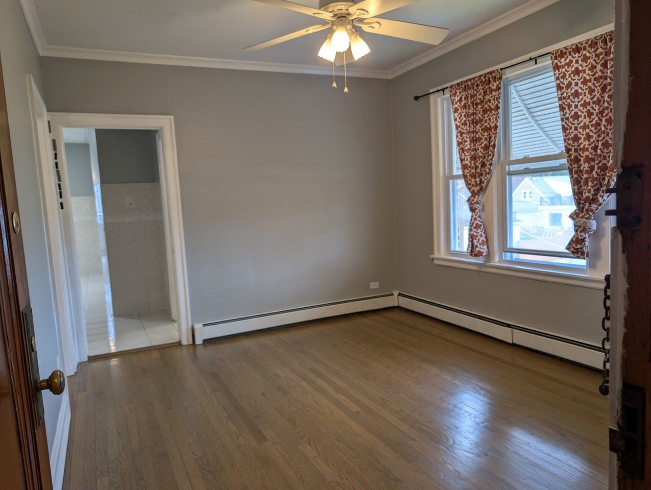7041 W Addison St #2R - Photo 4 of 24