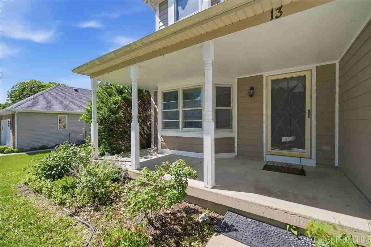 13 Saddlewood Ct - Photo 2 of 35