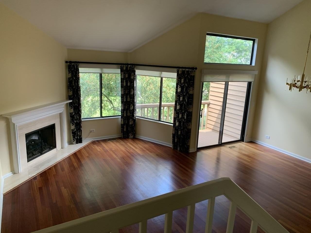 946 Shoreline Rd #905 - Photo 3 of 17