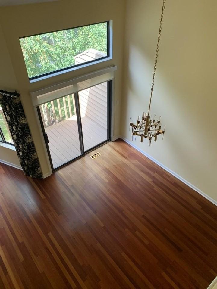 946 Shoreline Rd #905 - Photo 4 of 17