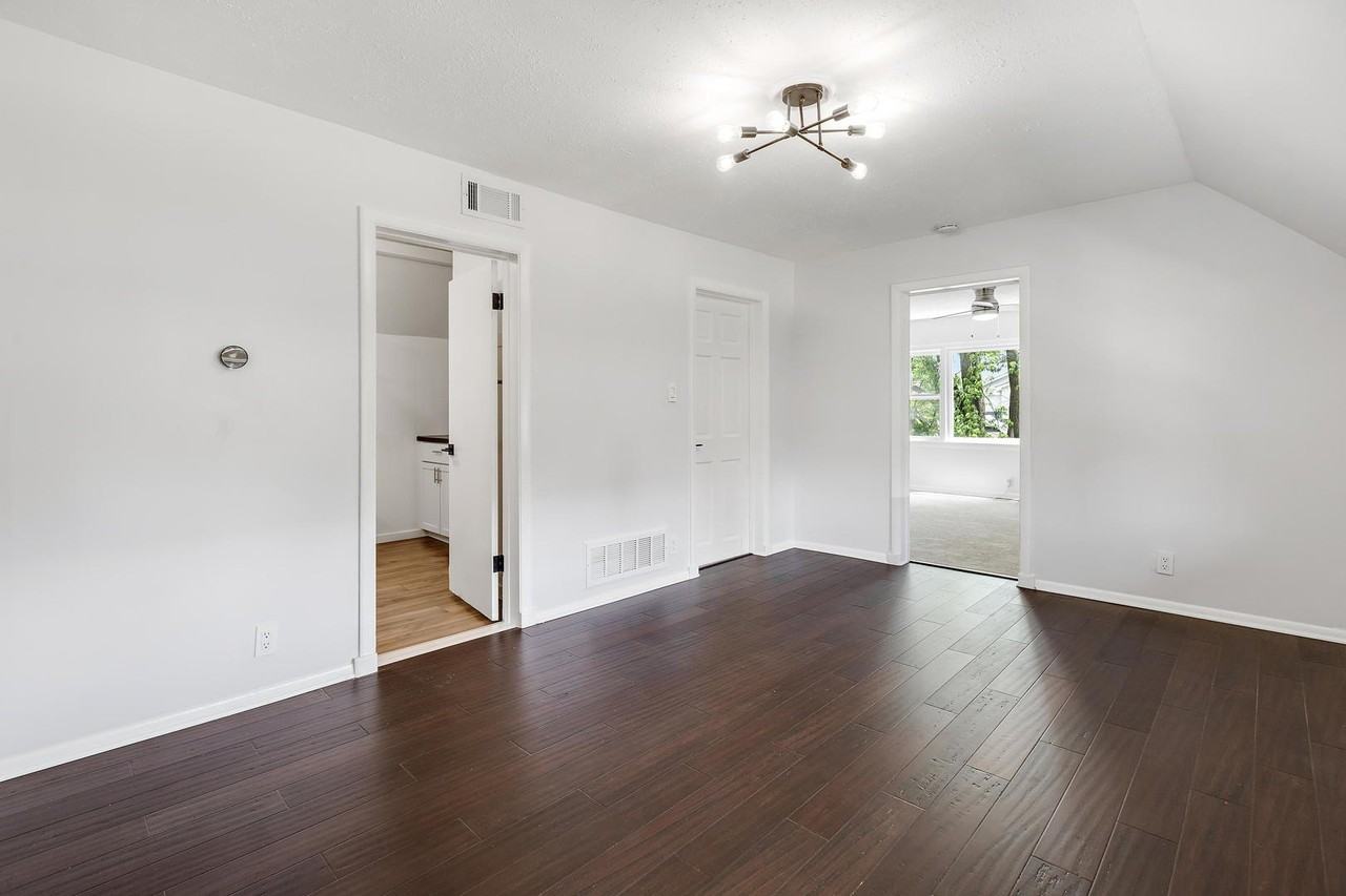 6844 N Ottawa Ave #2 - Photo 3 of 17