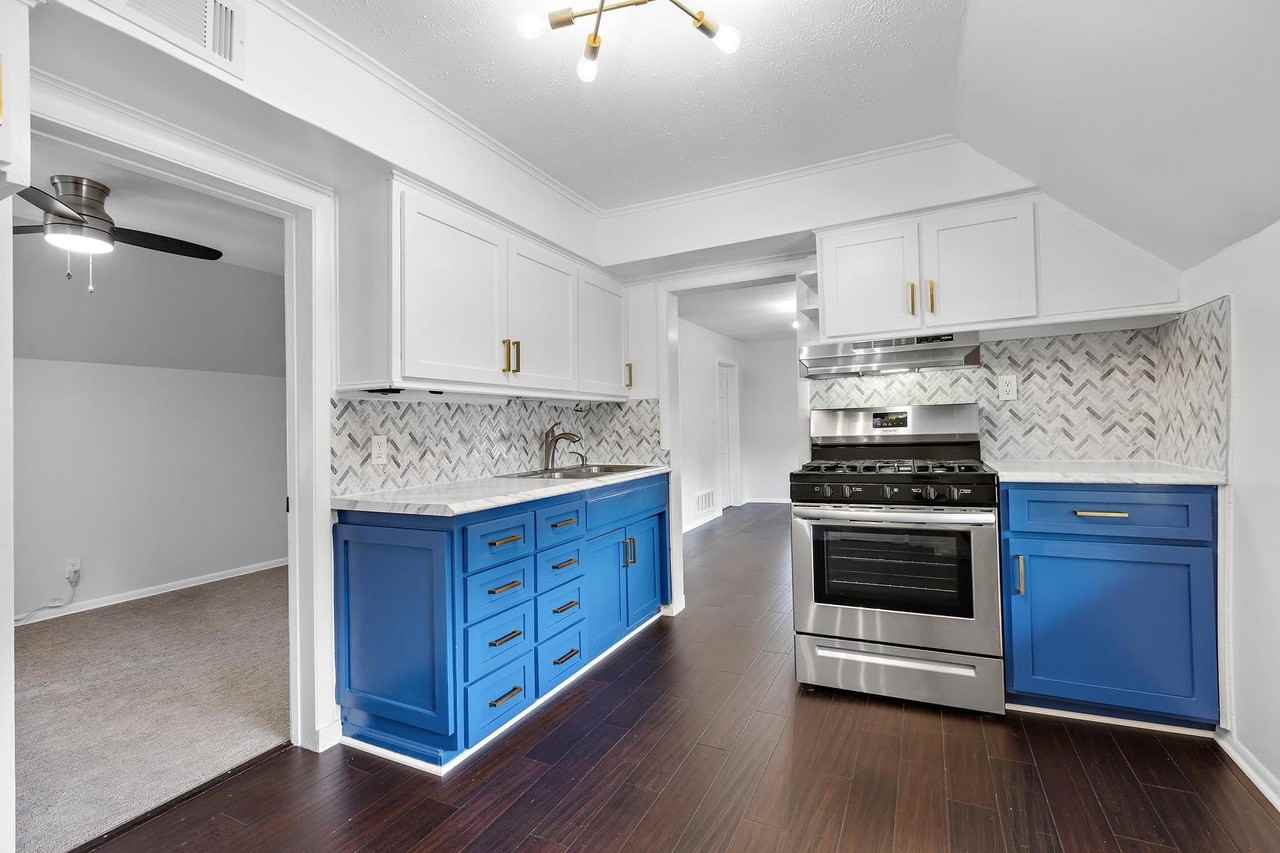 6844 N Ottawa Ave #2 - Photo 7 of 17