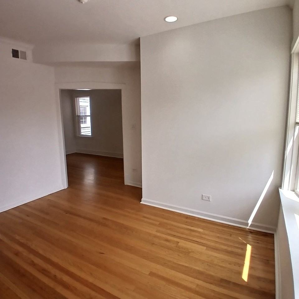 4644 W Palmer St #2 - Photo 3 of 12