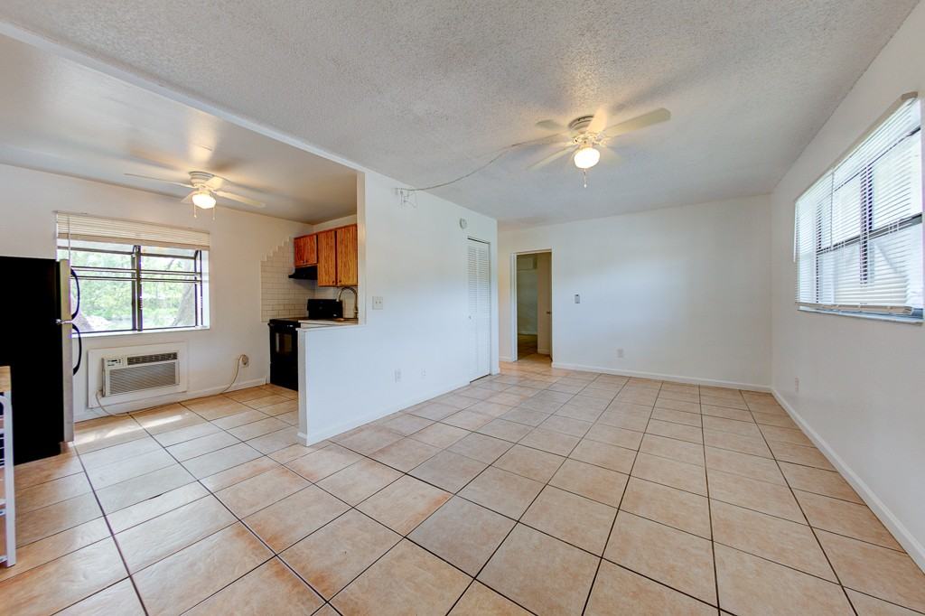 2142 Bradford St #306