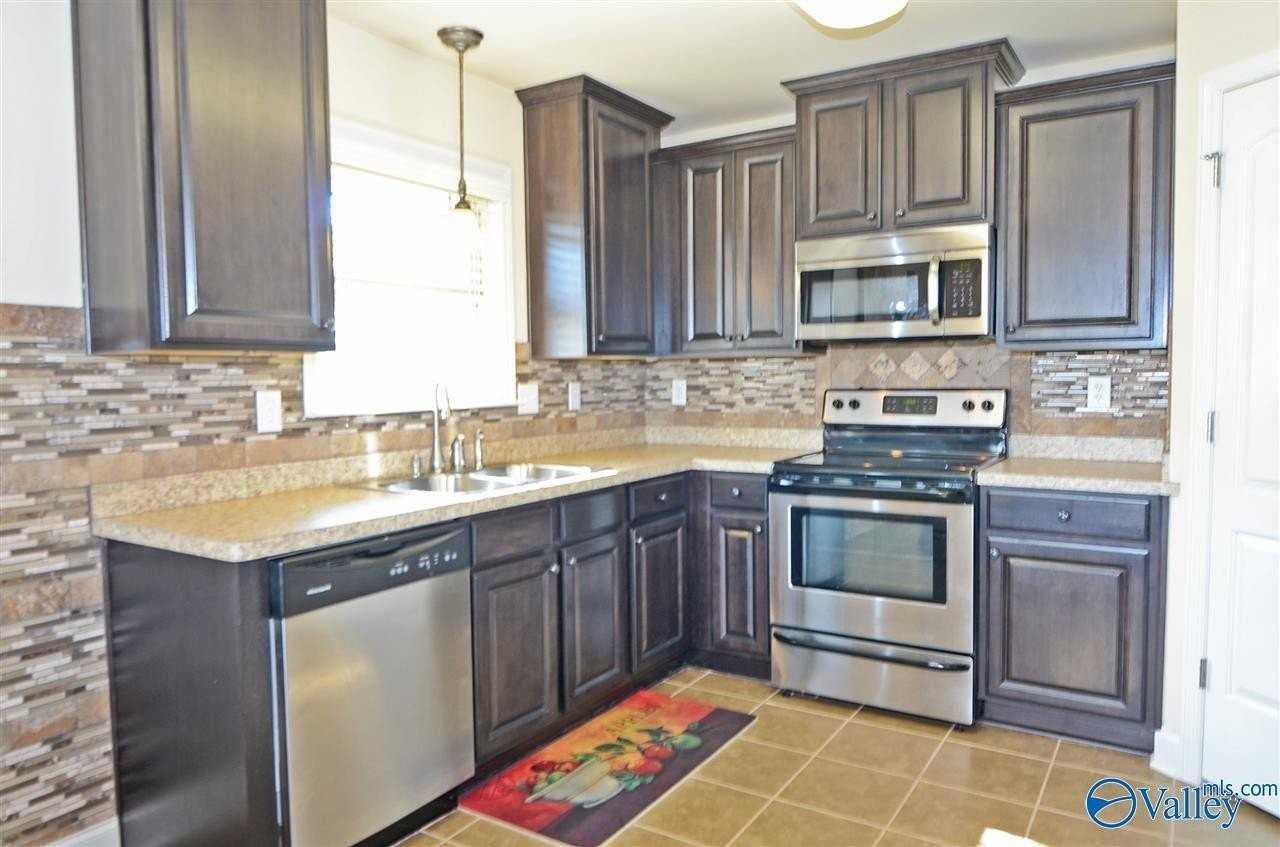 206 Fields Pond Dr - Photo 4 of 23