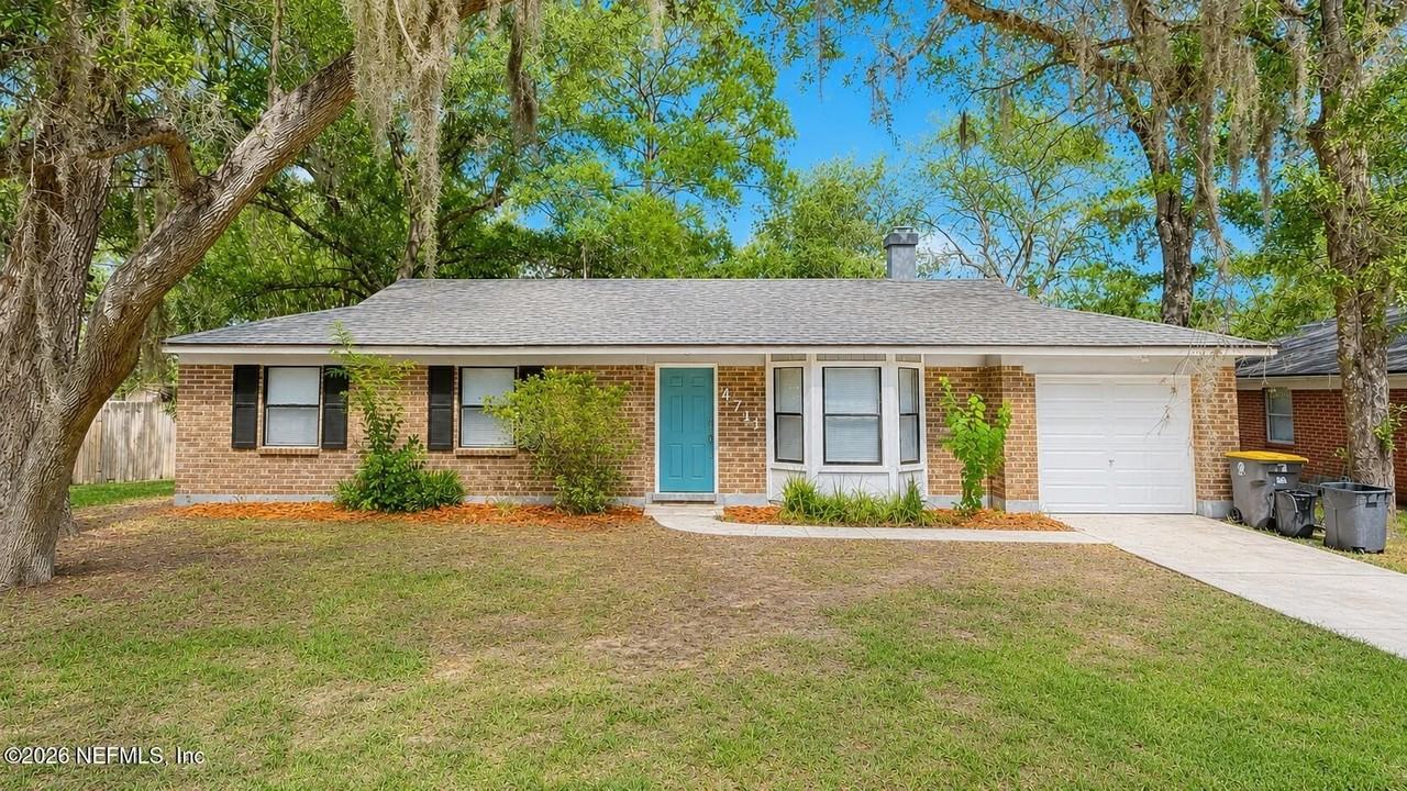 4711 Cinnamon Fern Dr