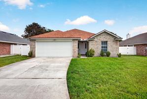 featured image of 490 Hillside Dr
