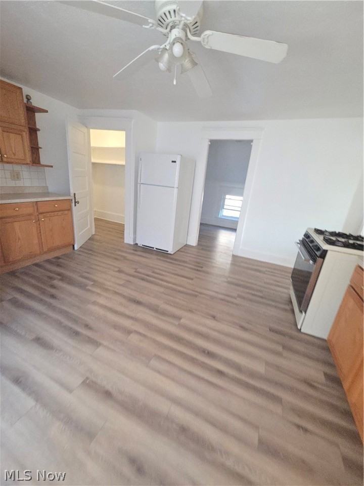 3803 E 50th St #UP - Photo 3 of 16