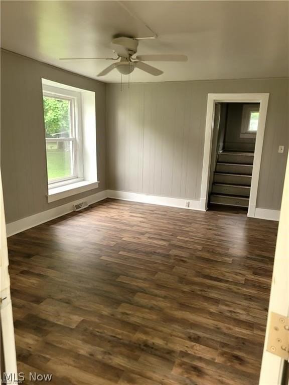 442 Pratt St - Photo 7 of 13