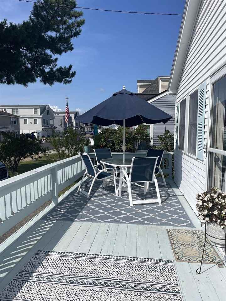 228 Bristol St - Photo 2 of 14