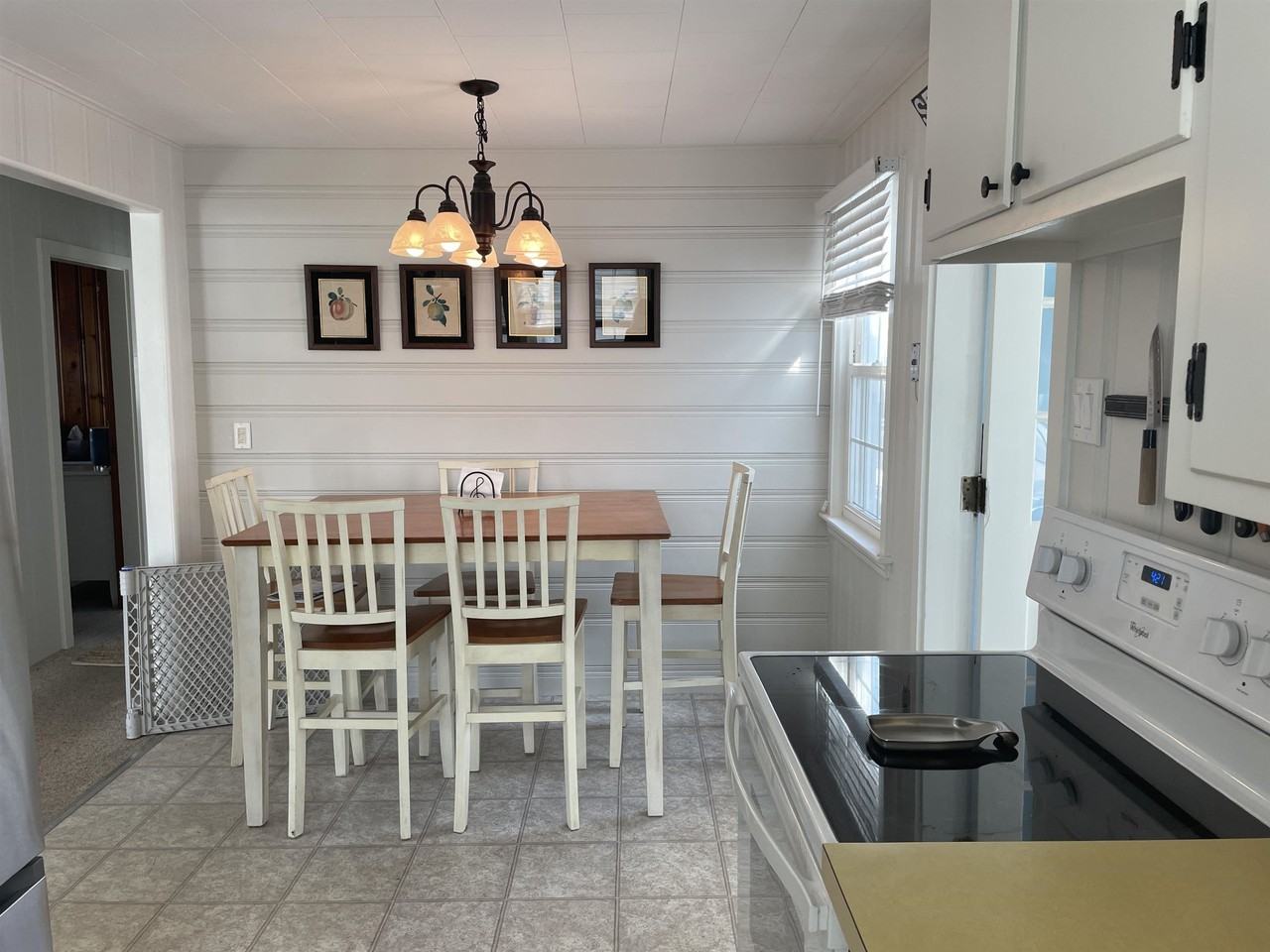 228 Bristol St - Photo 6 of 14