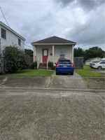 featured image of 329 12th St