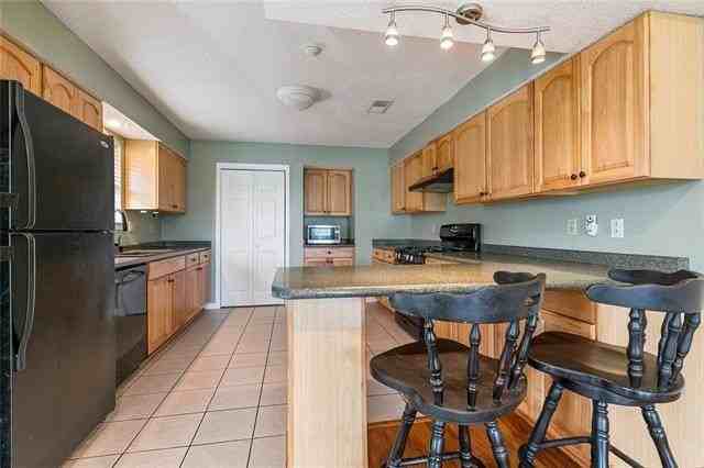 4740 W Esplanade Ave - Photo 4 of 14