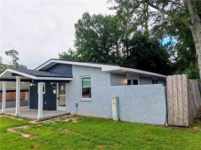 739 Gause Blvd - Photo 4 of 27