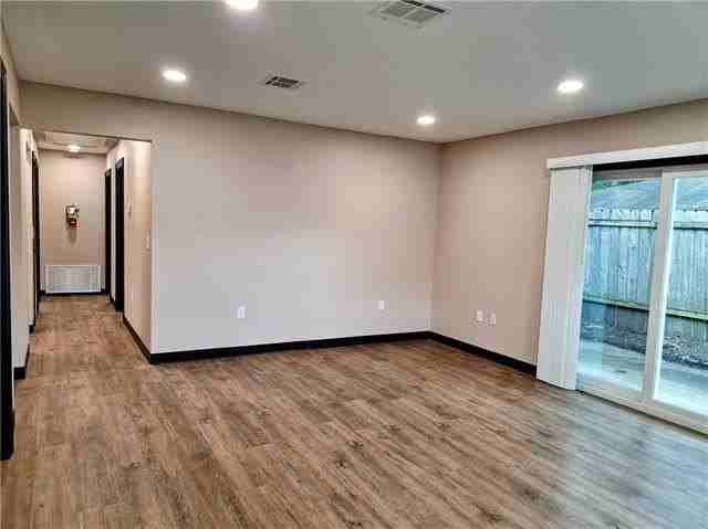 739 Gause Blvd - Photo 5 of 27