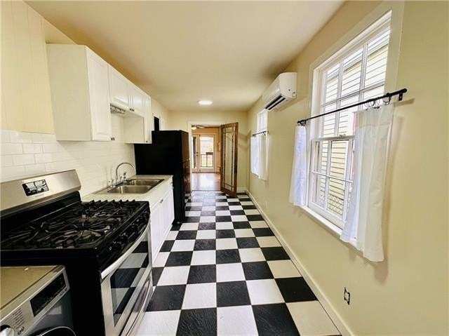 620 Gallier St - Photo 7 of 10