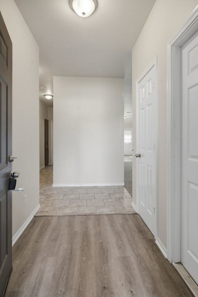 6317 Rockhaven Dr - Photo 3 of 26