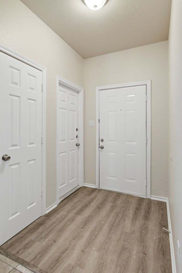 6317 Rockhaven Dr - Photo 4 of 26