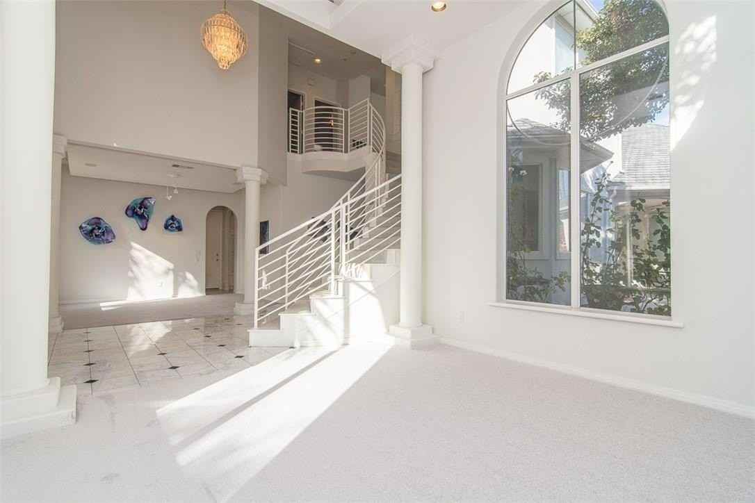 18007 Rock Branch Dr - Photo 3 of 16