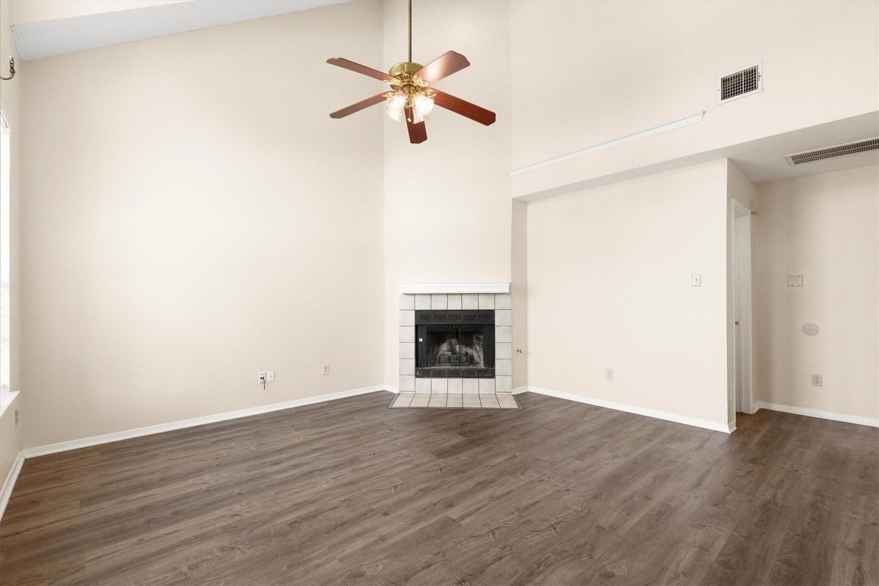 332 Kyle Dr - Photo 4 of 39